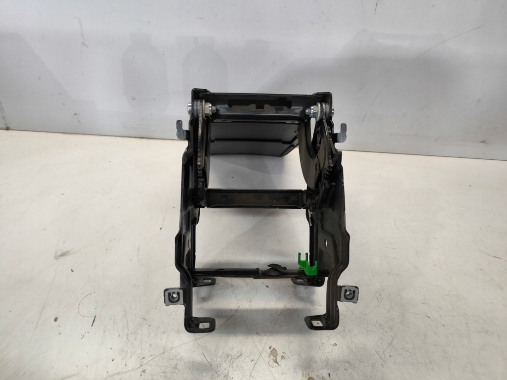 Підлокітник середній перед audi a4 b8 a5 8t велюр 8k0864283 оригінал !!! Недорого