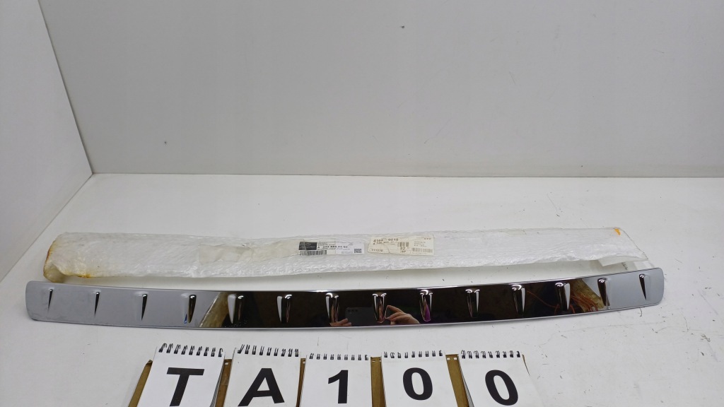 фото №1, Mercedes b-klasa w246 хром молдинг бампера задня оригінал