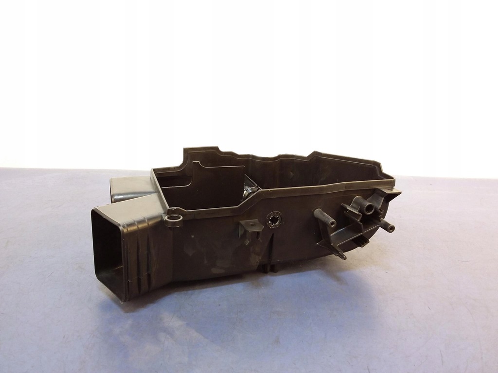 фото №4, Bmw x5 f15 воздухозаборник воздуха отопителя 990962p