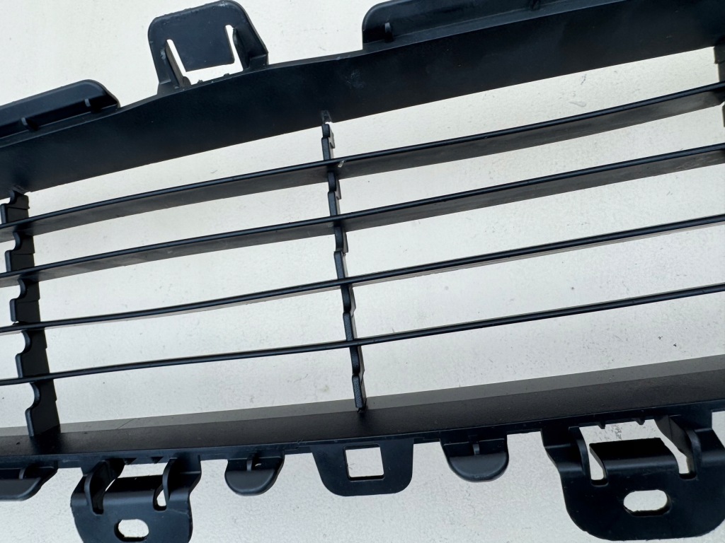 Tesla model s 12r- решётка решётка радиатора бампера перед передняя 1564699-00 в Украине