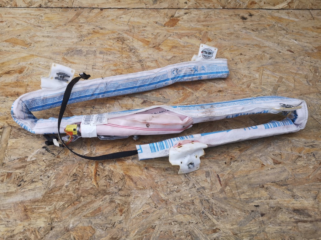 фото №1, Citroen c3 iii шторка безопасности правая