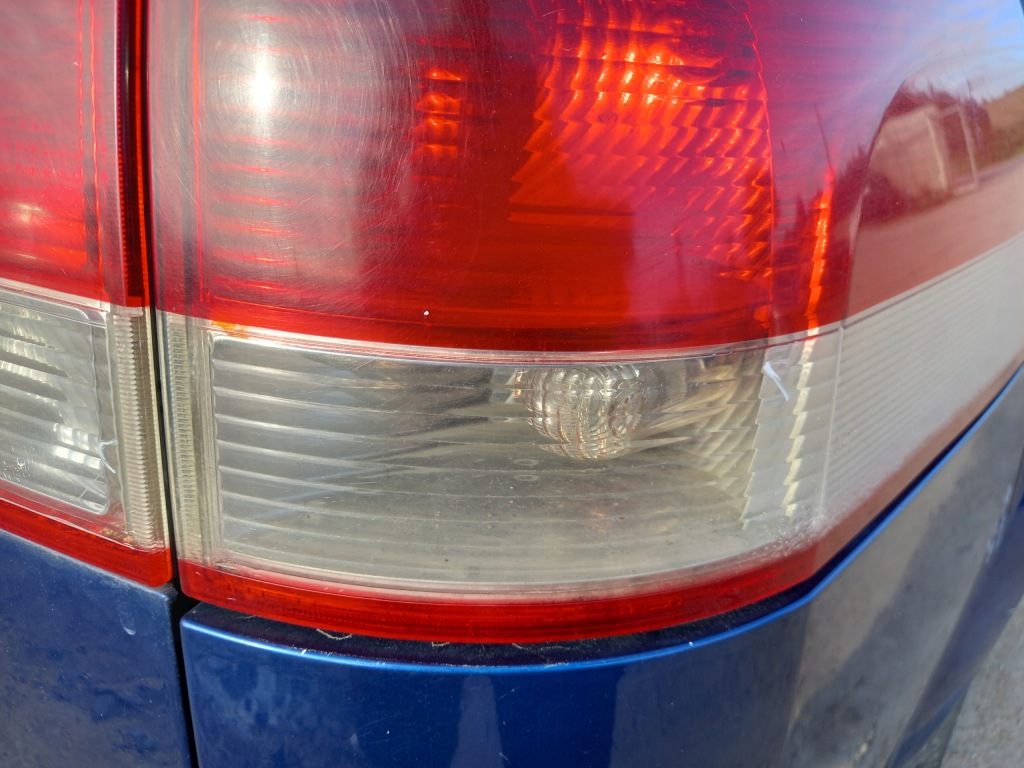 фото №3, Opel vectra c лампа правый задняя правая задняя крыло