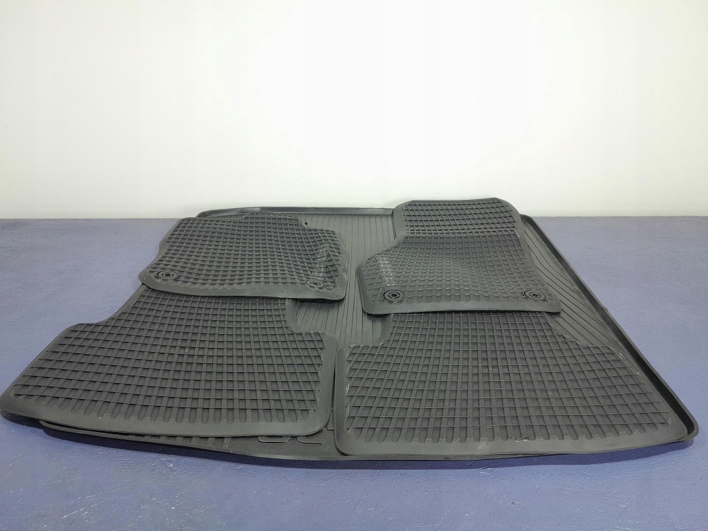 фото №6, Skoda octavia iv hb коврики мат багажника 5e4061500a