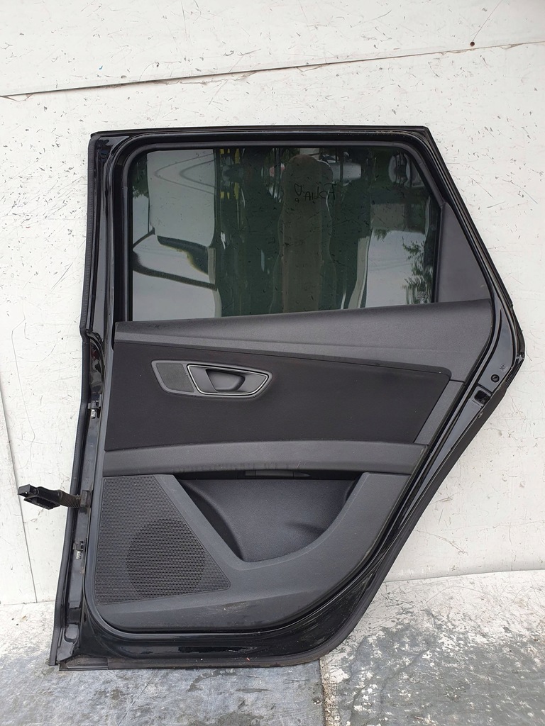 фото №6, Seat leon 5f iii 3 kombi правый правое дверь задние задняя