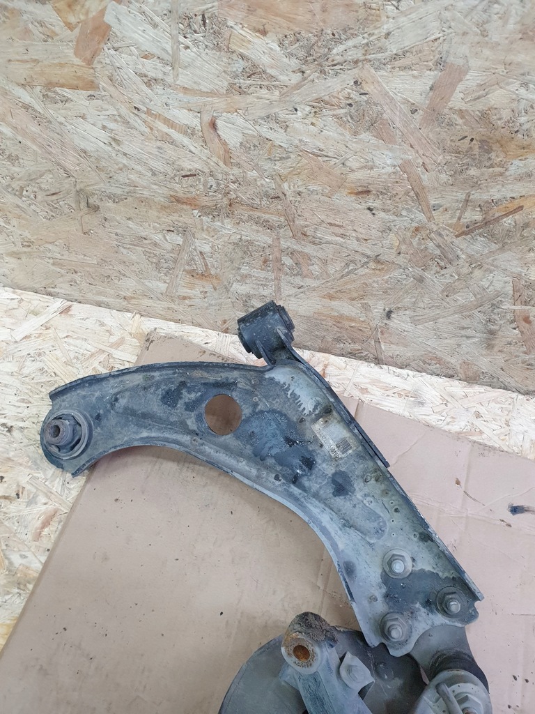 фото №5, Peugeot 3008 ii поворотний кулак правий перед важіль 1.6