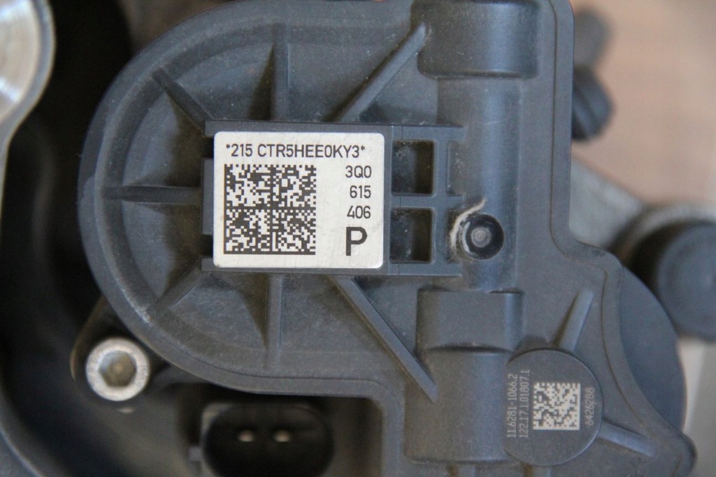 фото №5, Поворотний кулак задня права vw atlas v6 fwd oryg kpl