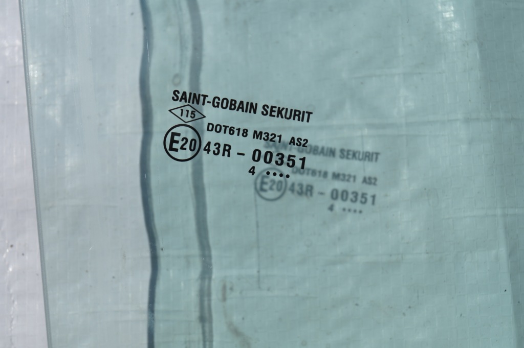 фото №2, Стекло дверь перед передняя правая dacia logan ii 14