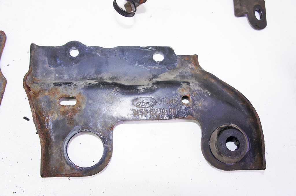 фото №8, Of080 ford transit courier кронштейны крепления kpl