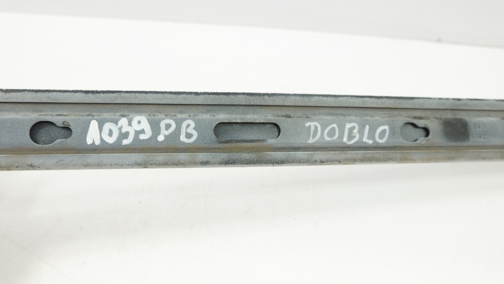 фото №4, Fiat doblo ii молдинг маскировочная правая