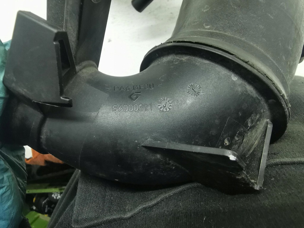 фото №9, Труба воздуха renault trafic iii 1.6 bi turbo 14-