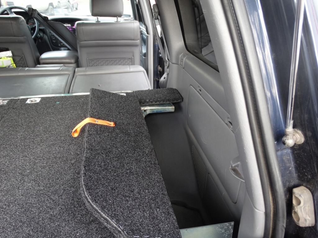 фото №8, Обшивка + направляющая холодильник waeco patrol y61/gu4