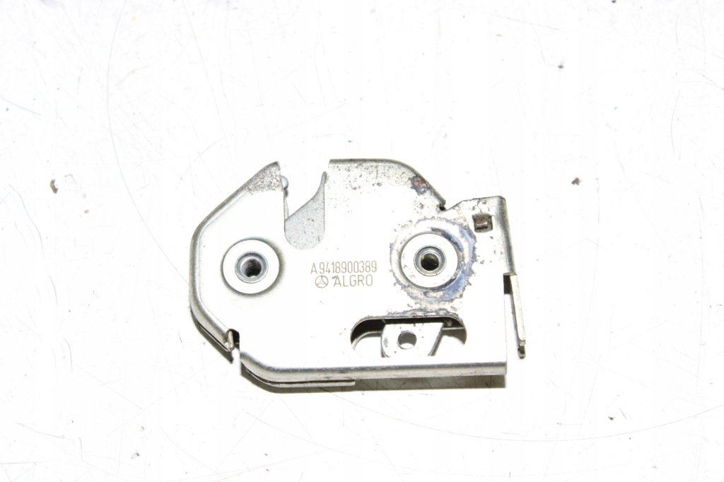 Купити Замок бардачка mercedes actros mp4 euro6 a9418900389