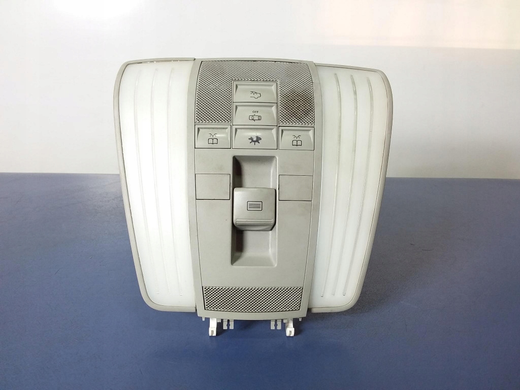 фото №1, Mercedes e w212 освітлення кабіни лампа стельовий a2129001509