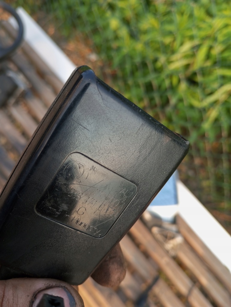 фото №7, Кліпса поперечина перед лівий octavia ii 1z1858471c