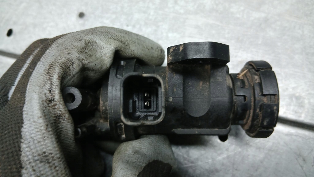 Клапан вакуумa citroen berlingo i fl 1.9hdi 02-12r 0928400414 Недорого