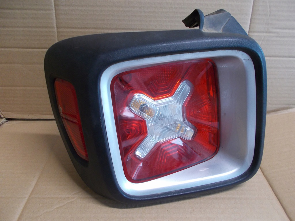 фото №1, Лампа задняя левая jeep renegade 2014-