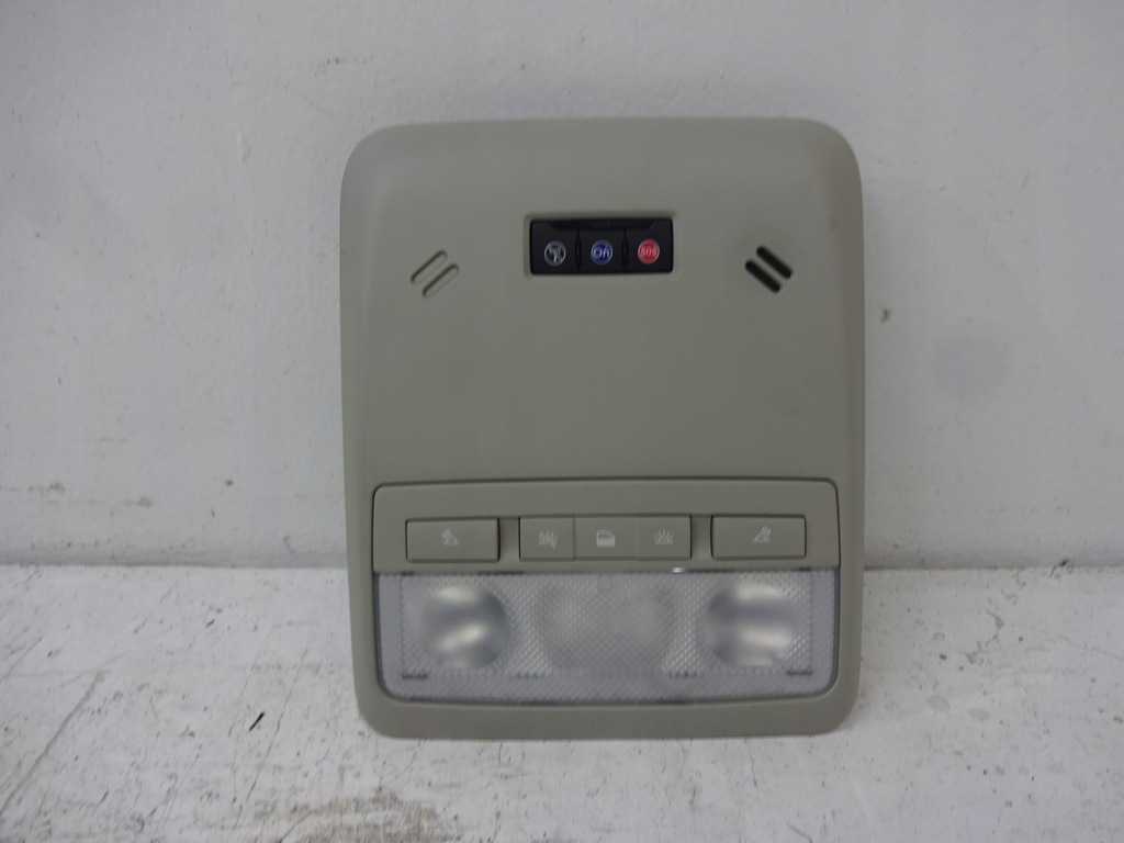 фото №1, Лампа внутренняя opel mokka x 12-