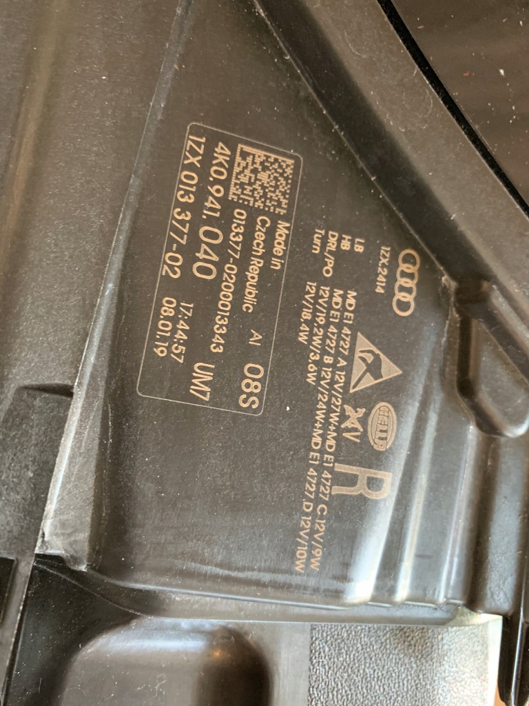 фото №4, Audi a6 c8 4k0 права лампа full led