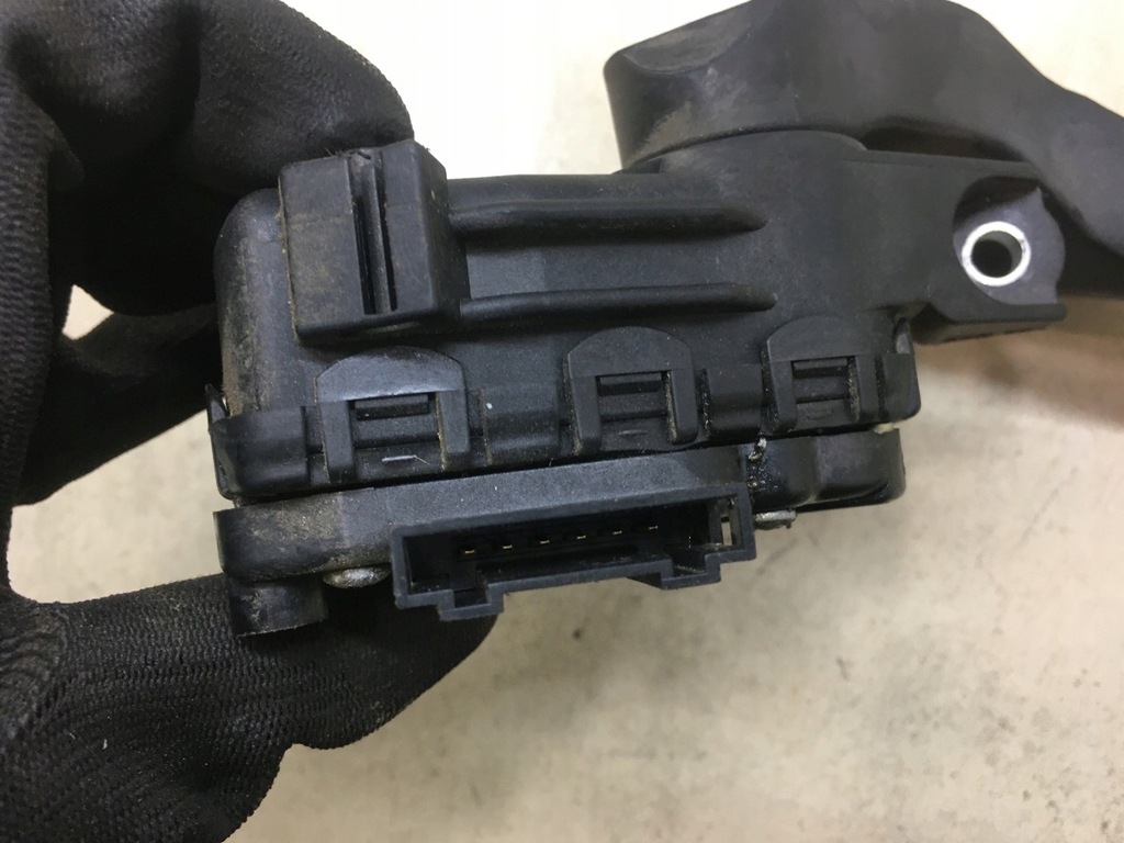 фото №5, Потенціометр газу a6 c5 2.5 tdi 4x4