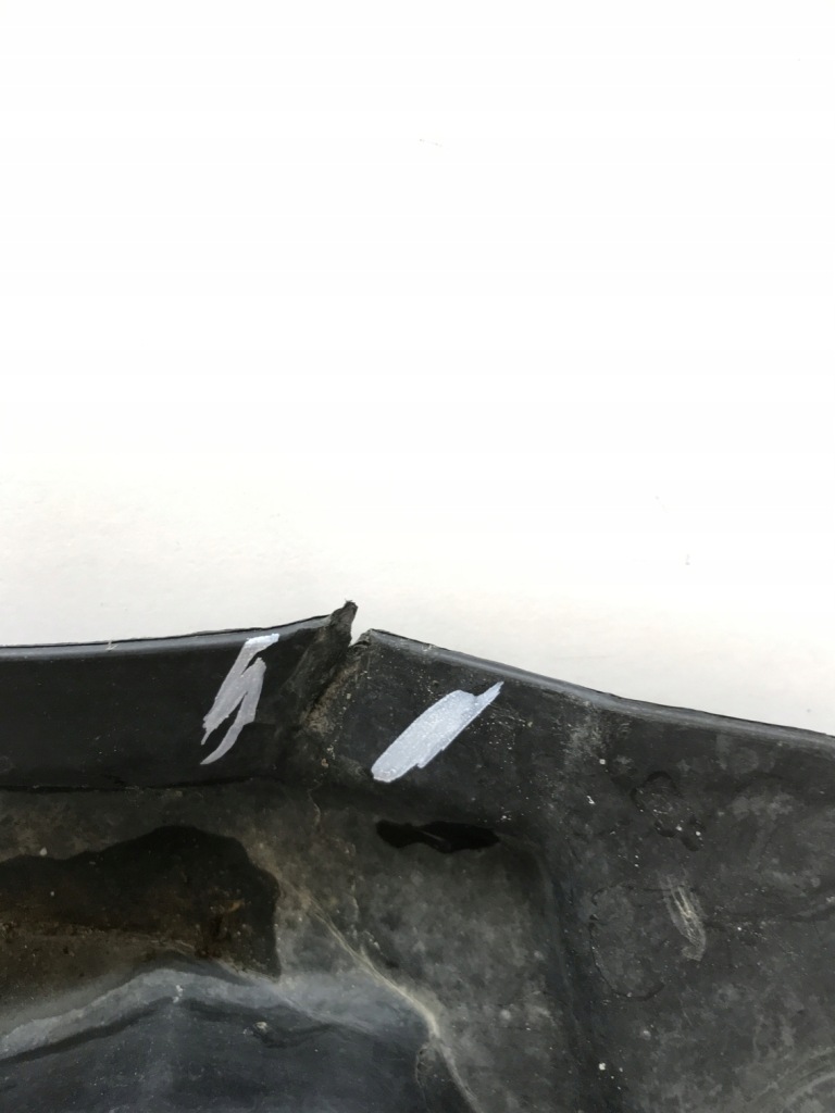 Lexus rx iv накладка плита подвеска задняя 58724-48060 Киев