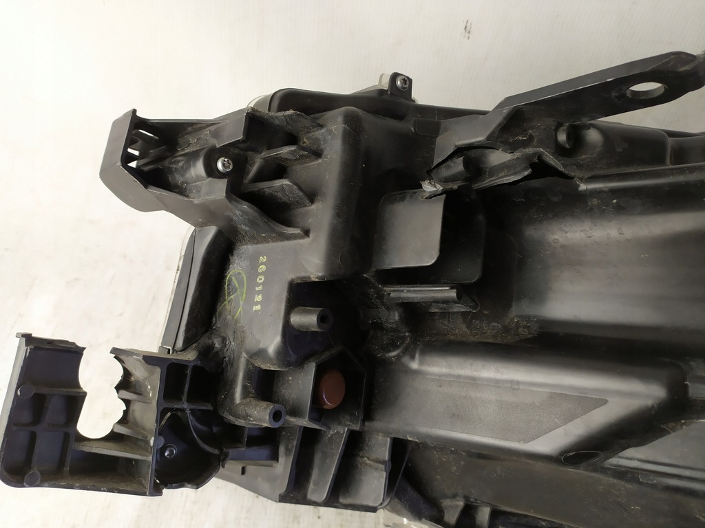 фото №13, Toyota hilux viii lift 2020- лампа правая full led