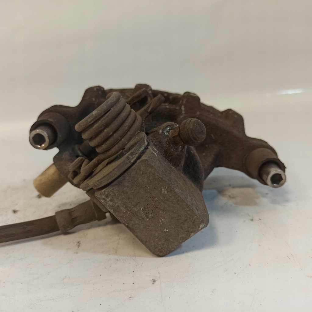 фото №6, Ford focus mk3 суппорт тормозной правый задняя