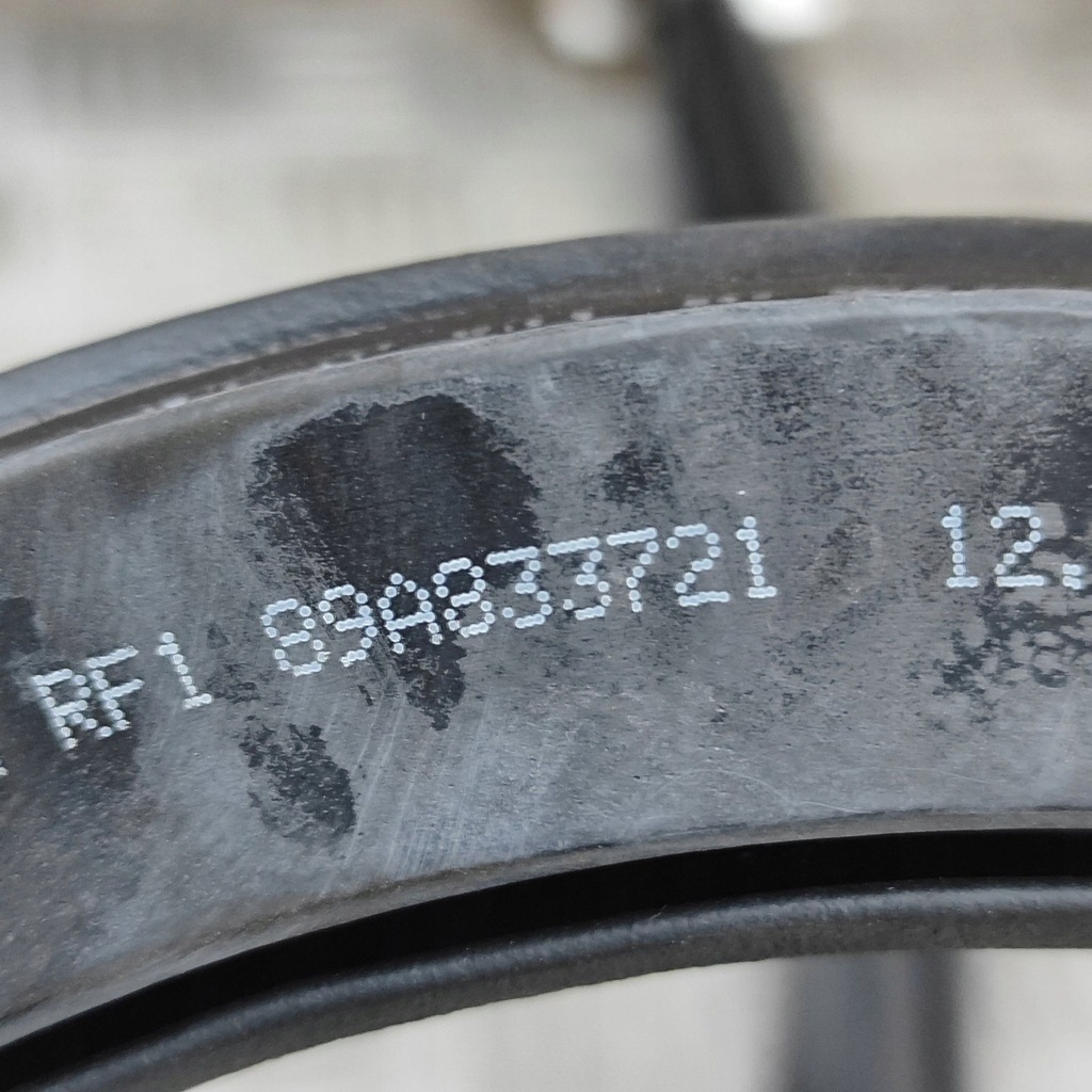 фото №6, Audi q4 sportback e-tron 2024 левая сторона резиновый прокладка дверь задних