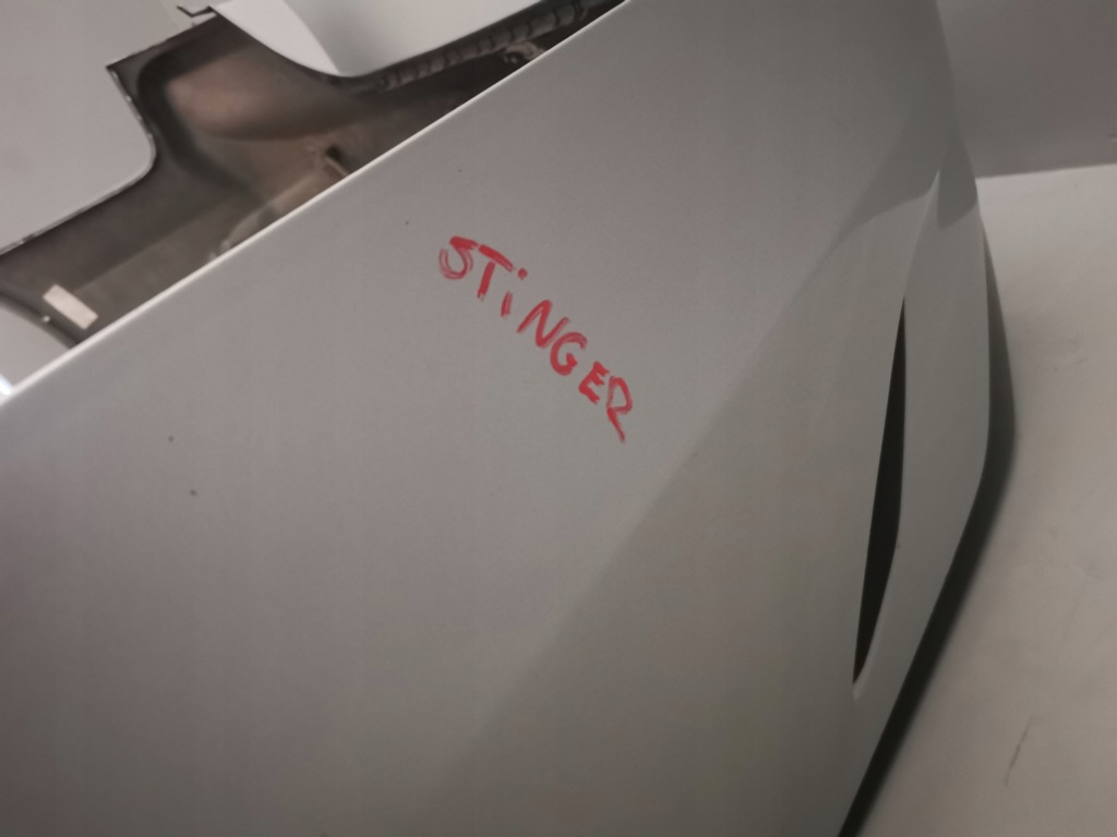 Kia stinger бампер задний  задний pdc kompletny Недорого