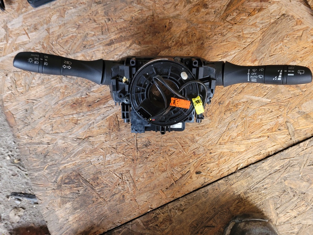 фото №1, Переключатель комбинированный nissan micra k14