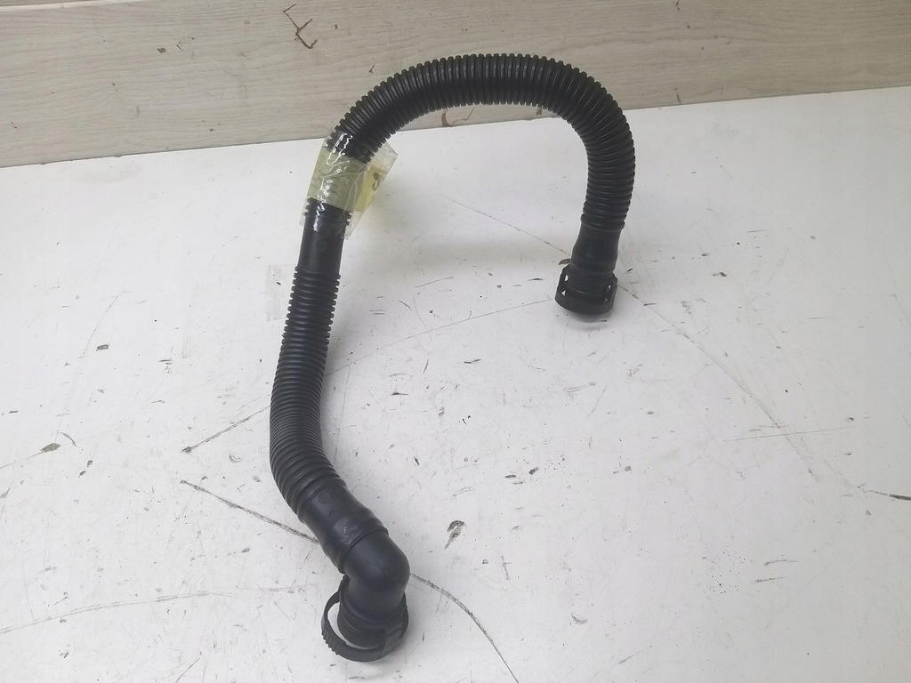фото №7, Шланг wąż вентиляция картера труба 2.0 tfsi cdl s3 8p tt 265km golf vi leon 06f103235