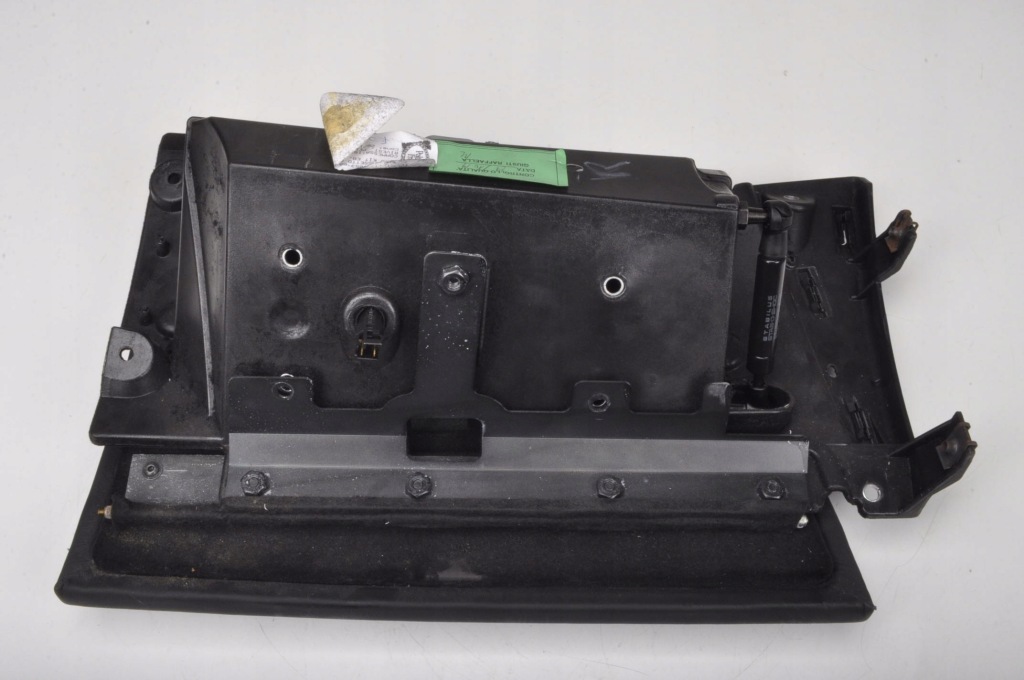 фото №3, Ferrari california f149 бардачок пасажира uk