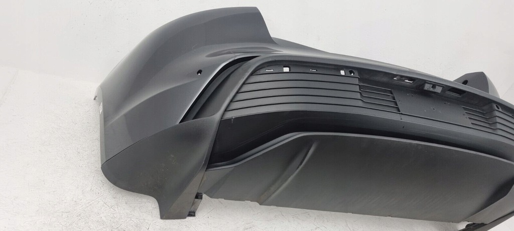 фото №15, Porsche taycan 9j1 бампер задний задняя 9j0807421e