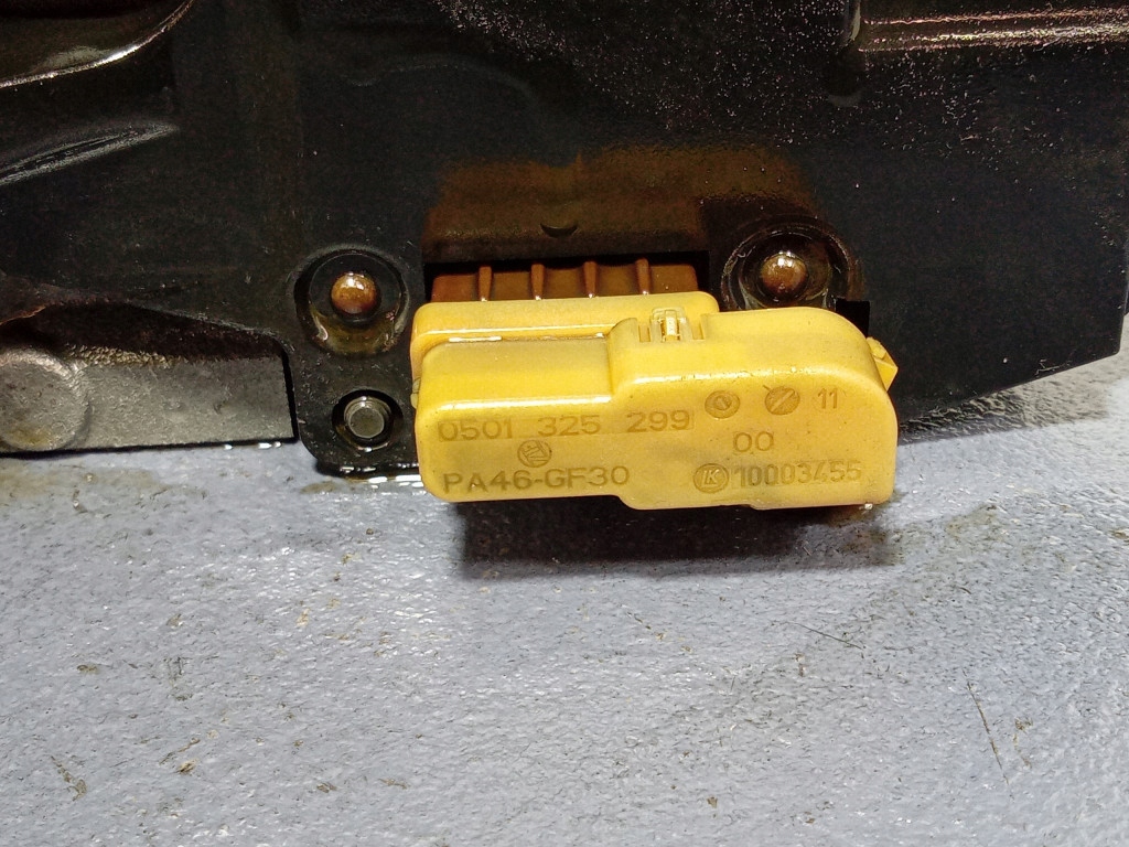 фото №7, Bmw g20 g21 2.0d блок управления мехатроника коробки 8hp51x 0260550144