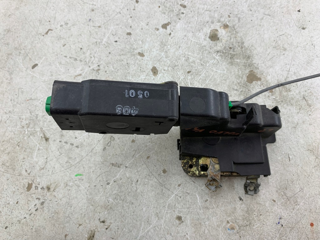 фото №8, Volvo v40 замок двері лівий перед