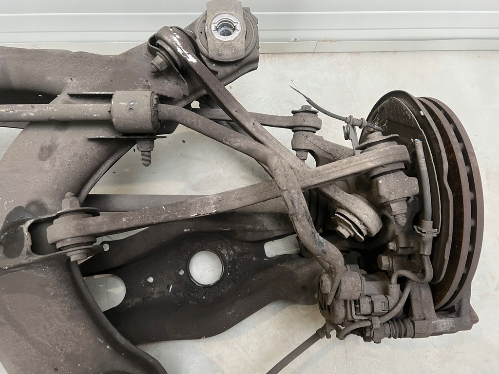 фото №7, Підвіска задні підрамник mercedes e-klasa w213 2.2d