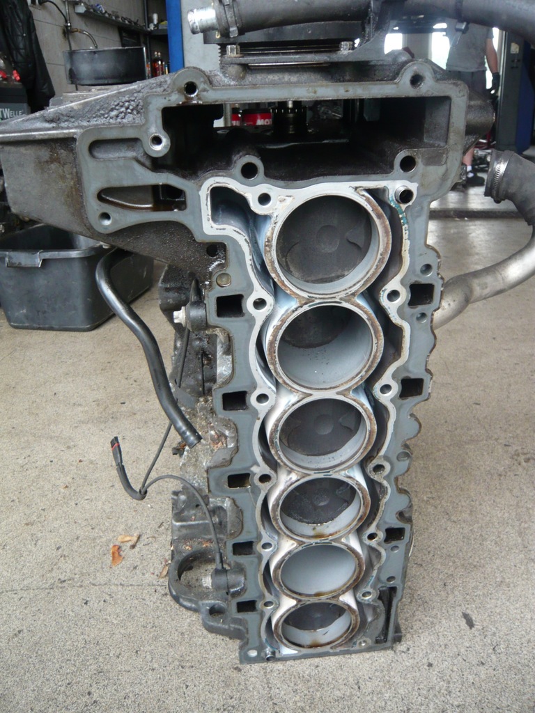 фото №1, Блок двигуна n52b25a bmw