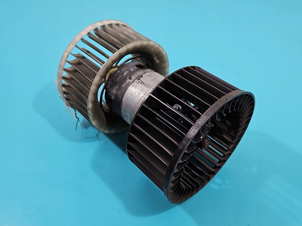 фото №1, Воздуходувка обдув вентилятор bmw e46 0130101103