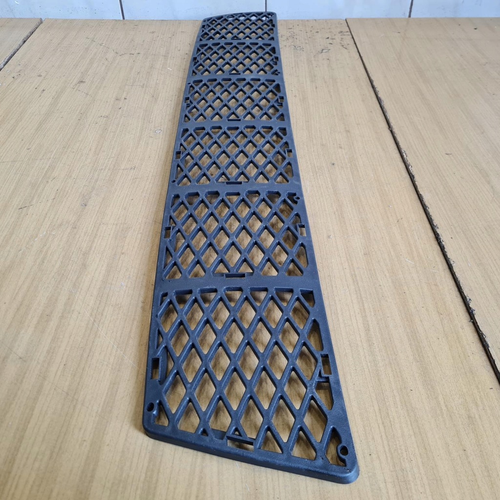 Daewoo lanos решётка бампера средняя оригинал nowa ! Недорого