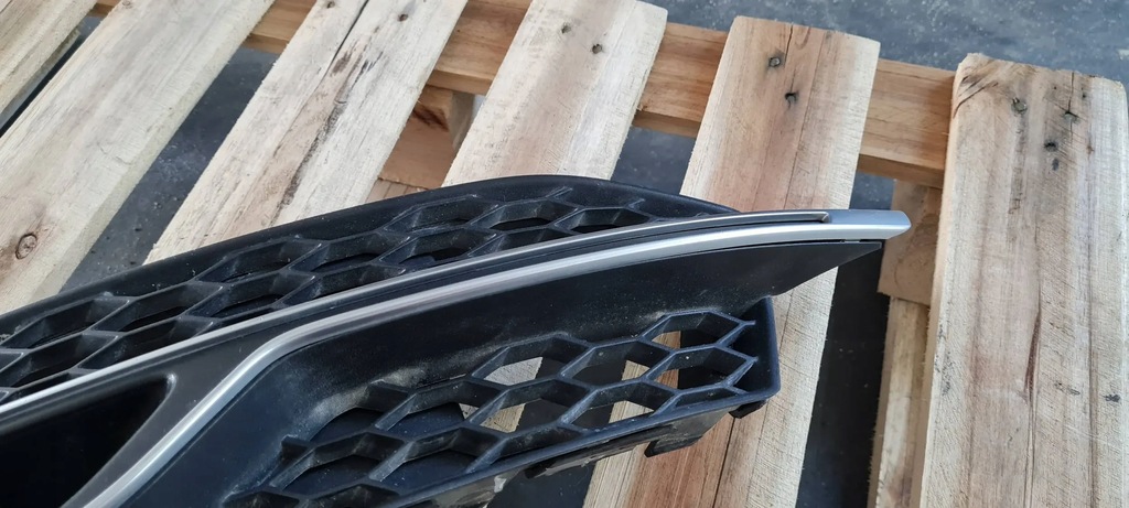 фото №10, S3 8v sedan a3 решётка бампера левая левый перед 8v3807681q