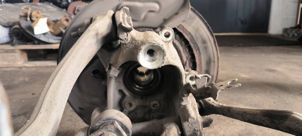 Балка подрамник задний  подвеска мост задний audi a8 s8 d4 4h 4.2tdi 2010 в Украине