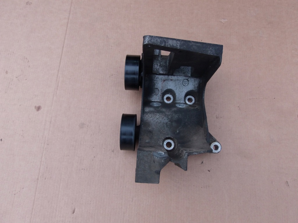 Купить Кронштейн кронштейн генератора e2333a840010 ford fiesta mk6 1.3 b 5 дверь