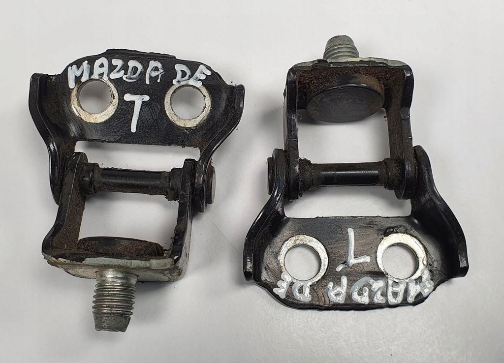 фото №1, Петли крышки mazda 2 de 3d пара