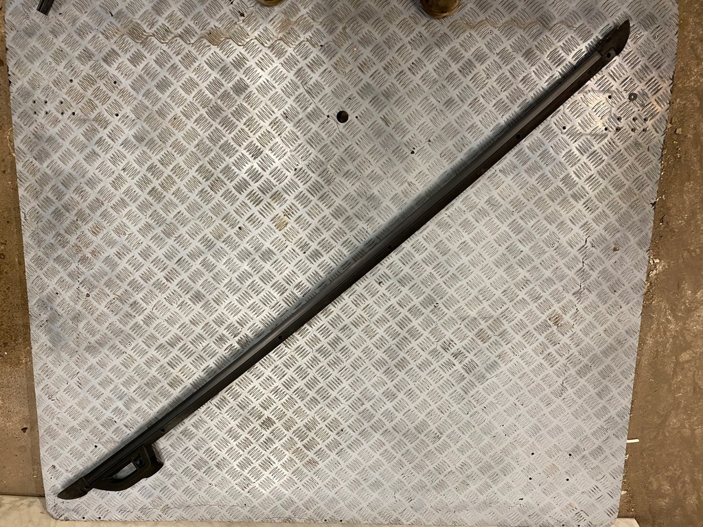 фото №1, Рейлинг крышный правый jeep grand cherokee 96r