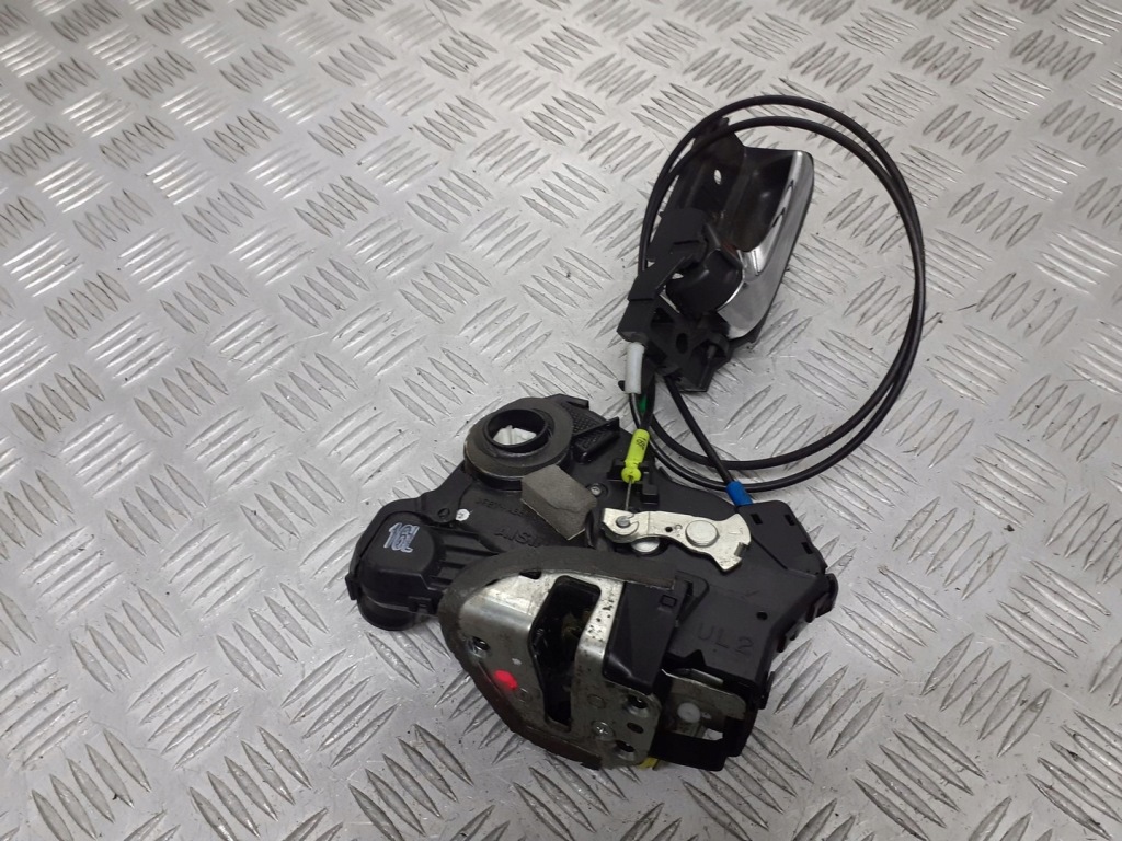 фото №4, Замок двері лівий перед toyota avensis t25