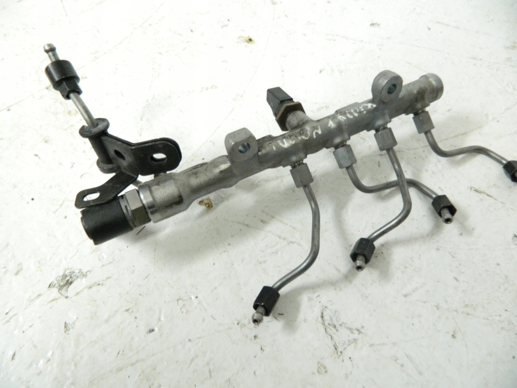 фото №1, Молдинг впрыскная hyundai tucson iii 1.6 crdi 15-20