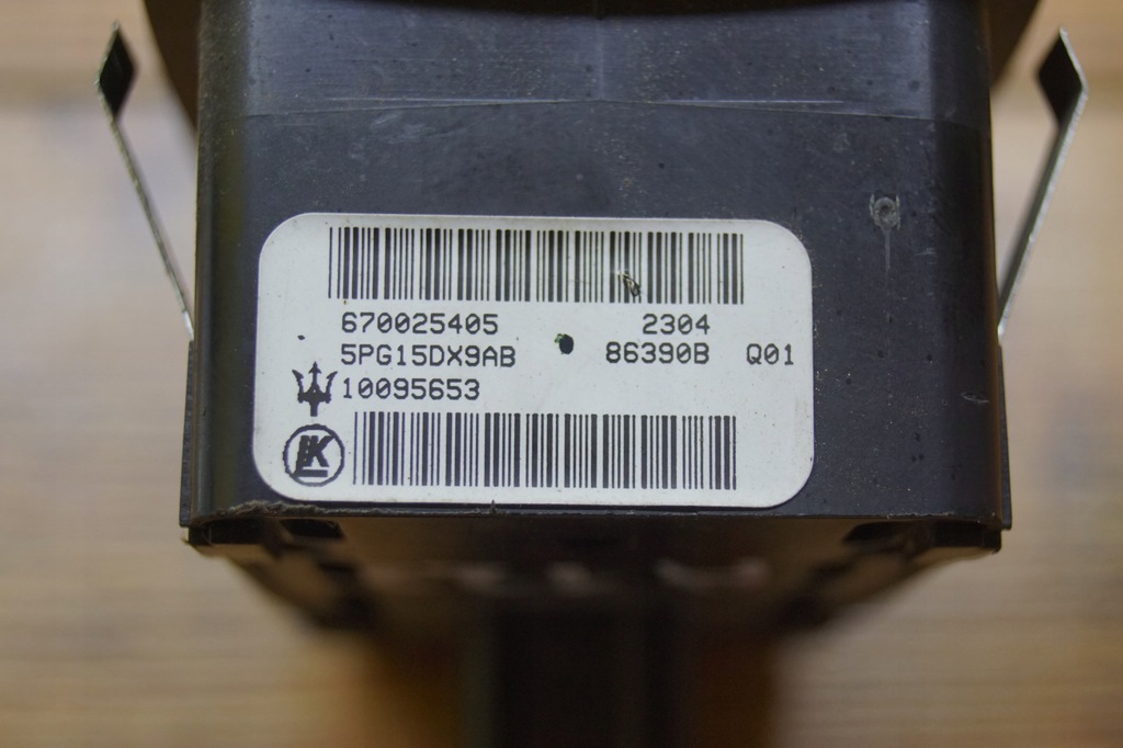 фото №7, Перемикач панель скло maserati quattroporte