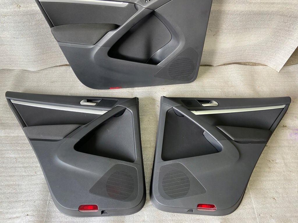 фото №5, Обивка дверь vw tiguan