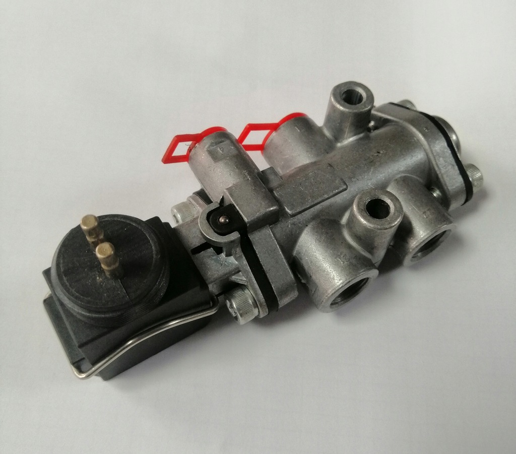 фото №1, Клапан полупередача daf