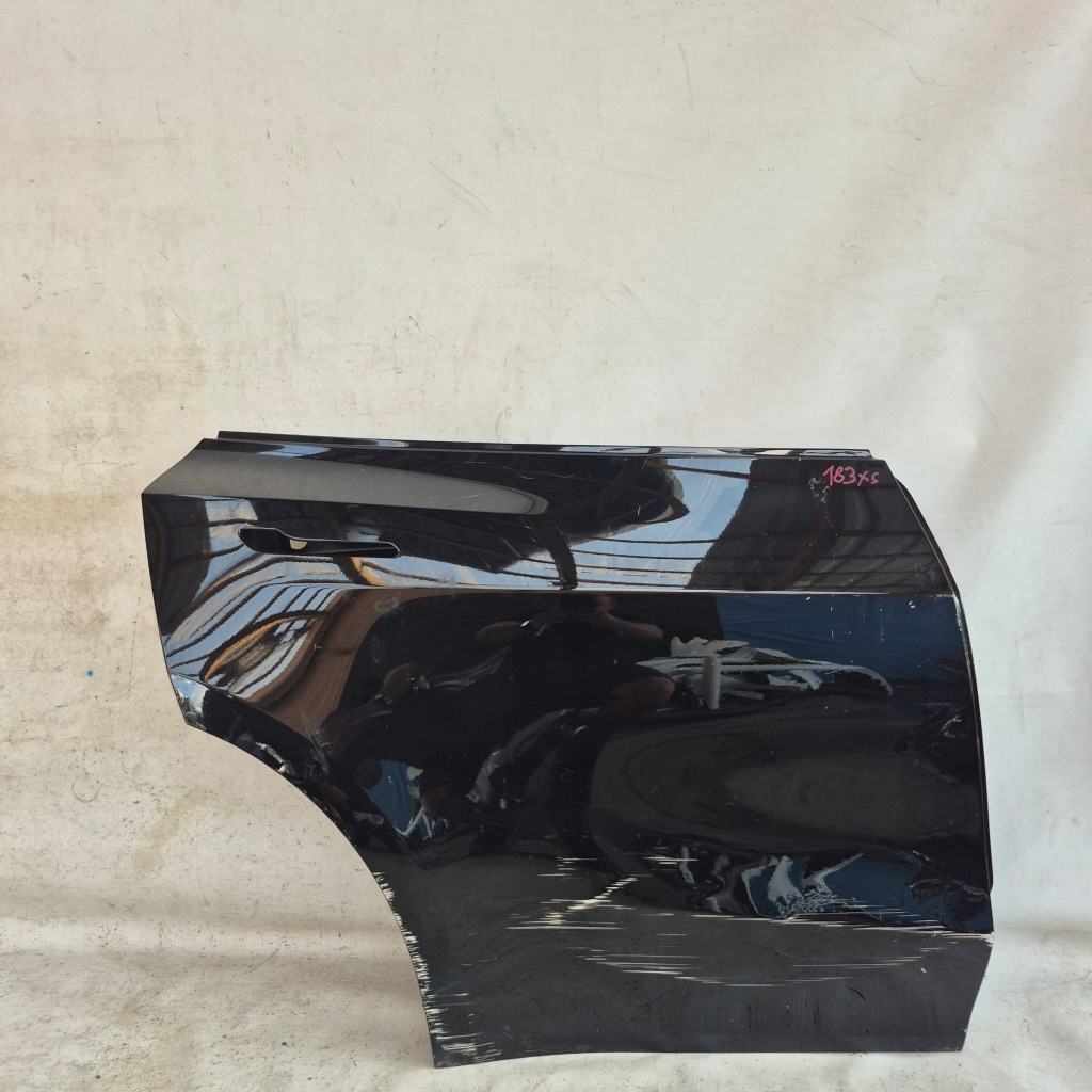 Купить Tesla model y 20- дверь правое  задняя задняя