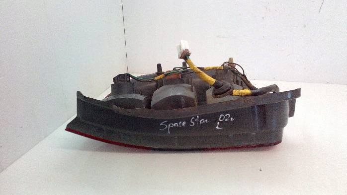 фото №6, Лампа левая задняя mitsubishi space star 2002r.